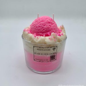 HELADO DE FRESAS CON NATA