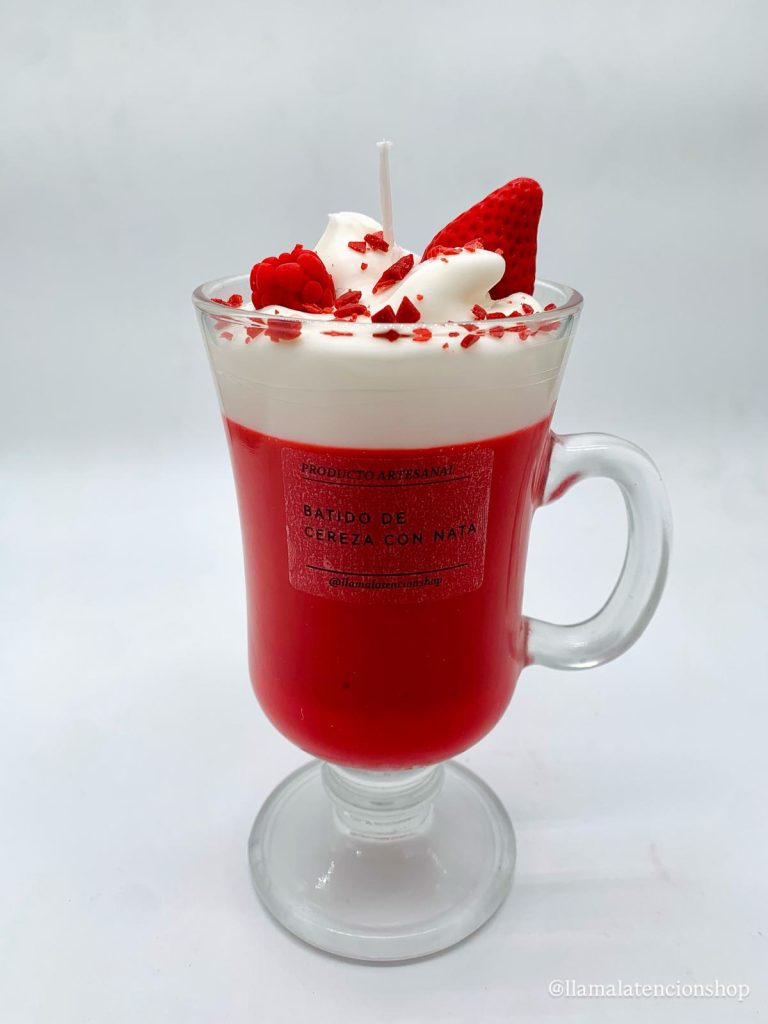 BATIDO DE FRUTAS CON NATA